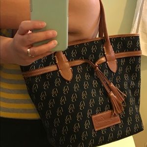 NWOT Dooney and Burke tote